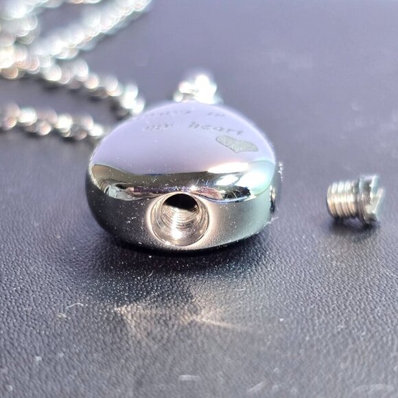 Engraved Memorial Urn Teardrop Necklace‎ (NWOT) - Picture 3 of 5